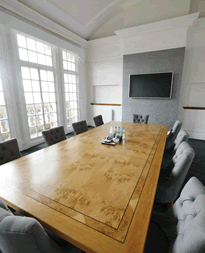 The Queen's Chamber at Wallsend Town Hall. For hire to both internal and external clients.
